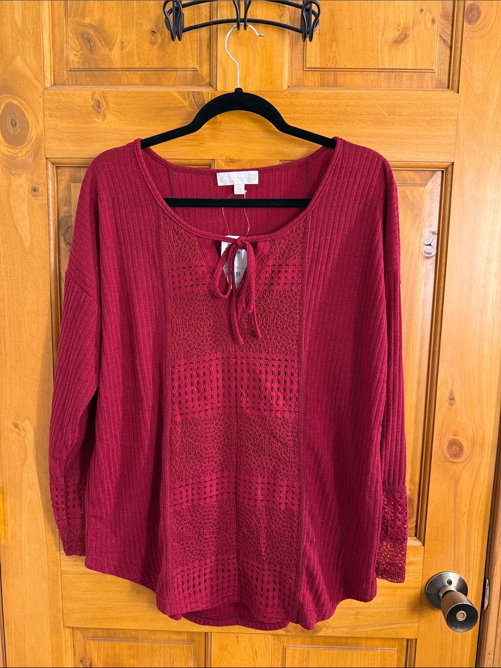 Tie-Neck with key hole, laced knit Tunic - Wine colored